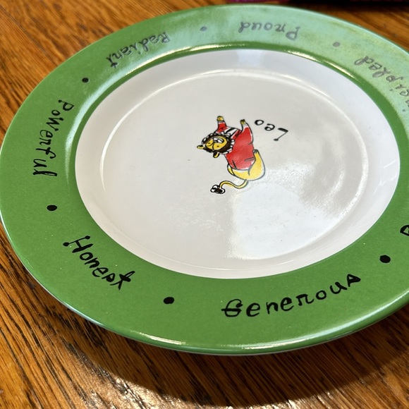 Pottery Barn What’s Your Sign zodiac plate. Leo with lion in center. 8”. - Picture 10 of 11